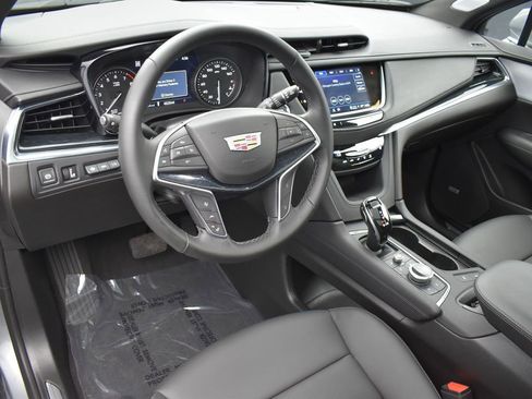 New 2026 Cadillac XT5 Premium Luxury w/ Driver Assist Package AWD/4WD image 12