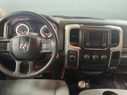 Used 2020 RAM 1500 Classic SLT RWD image 10