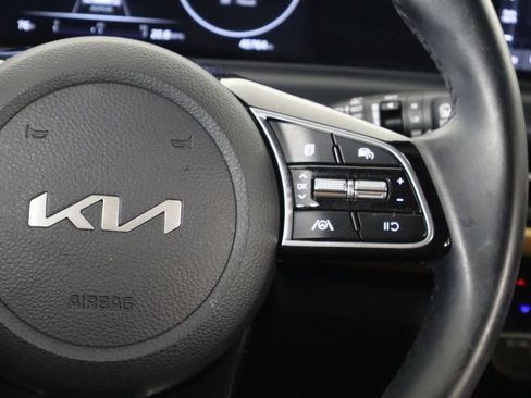 Used 2024 Kia Seltos EX FWD image 10