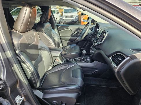 Certified 2022 Jeep Cherokee Limited image 18