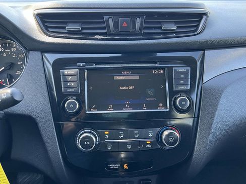 Used 2021 Nissan Rogue Sport S FWD image 32