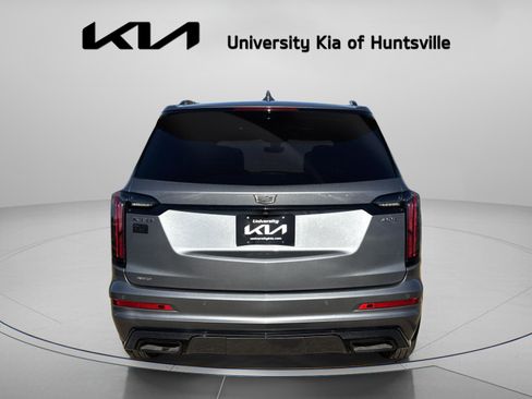 Used 2021 Cadillac XT6 Sport w/ LPO, ONYX Package image 6