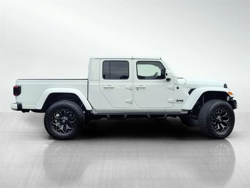 Used 2021 Jeep Gladiator Overland image 3