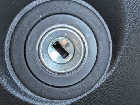 Used 2025 Kia Soul LX w/ LX Technology Package FWD image 30