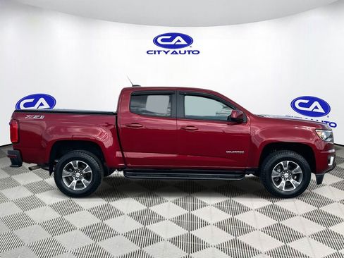 Used 2017 Chevrolet Colorado Z71 image 2