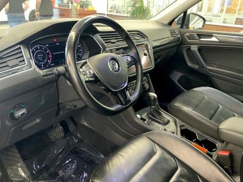 Used 2019 Volkswagen Tiguan SEL Premium image 29