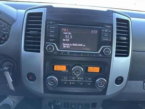 Used 2015 Nissan Frontier SV w/ SV Value Truck Package image 9