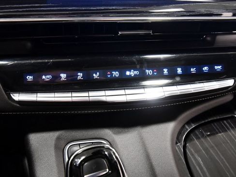 Used 2022 Cadillac Escalade Sport w/ Touring Package AWD/4WD image 31