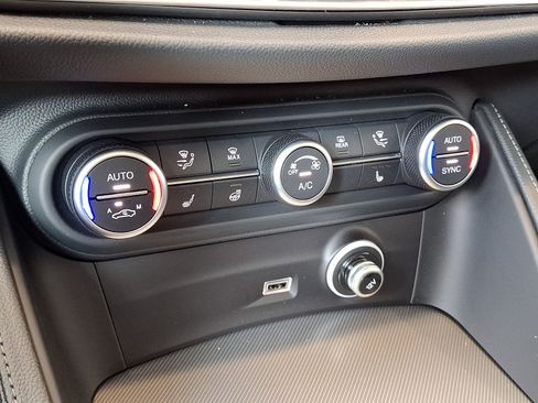 New 2026 Alfa Romeo Stelvio Sprint AWD/4WD image 16