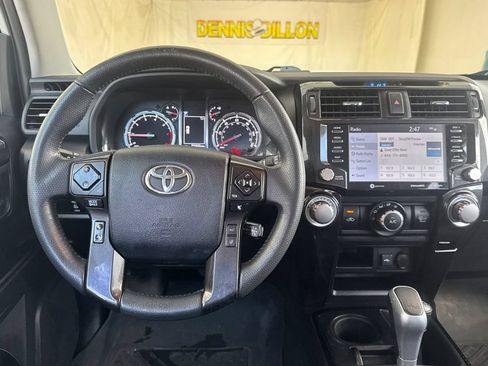 Used 2021 Toyota 4Runner TRD Off-Road Premium AWD/4WD image 14