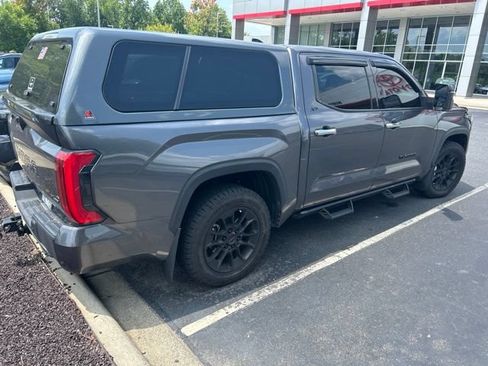 Used 2022 Toyota Tundra SR5 w/ Convenience Package RWD image 6