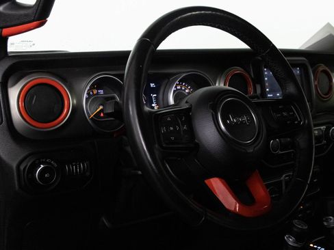 Used 2018 Jeep Wrangler Unlimited Sport S image 31