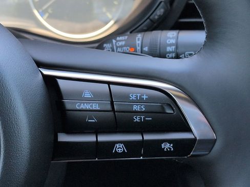 New 2026 MAZDA MAZDA3 Hatchback w/Premium Plus Pkg image 25