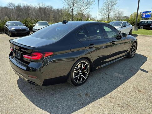 Used 2021 BMW M550i xDrive w/ Dynamic Handling Package image 5