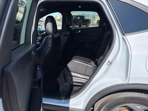 Used 2025 Ford Escape ST-Line image 20