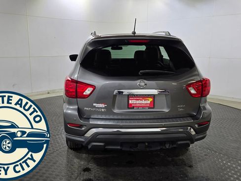Used 2018 Nissan Pathfinder SL w/ SL Premium Package image 8
