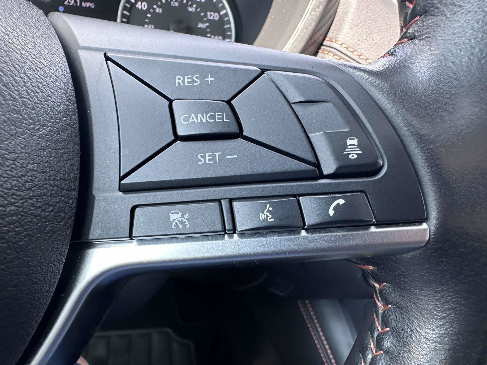 Used 2023 Nissan Sentra SR w/ SR Premium Package FWD image 20