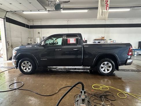Certified 2021 RAM 1500 Laramie AWD/4WD image 3
