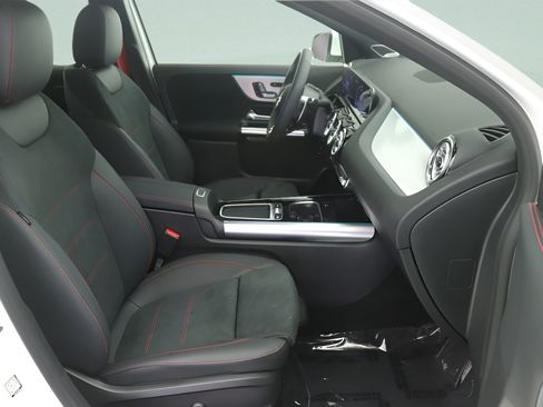 Certified 2026 Mercedes-Benz GLA 35 AMG 4MATIC image 28