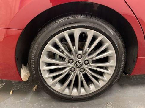 Used 2021 Toyota Avalon Limited w/ Advanced Safety Package image 32