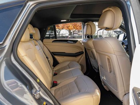 Used 2019 Mercedes-Benz GLE 43 AMG AMG GLE 43 image 38