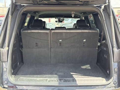 Used 2024 Jeep Wagoneer Series III AWD/4WD image 32