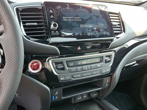 New 2025 Honda Ridgeline Black Edition image 8