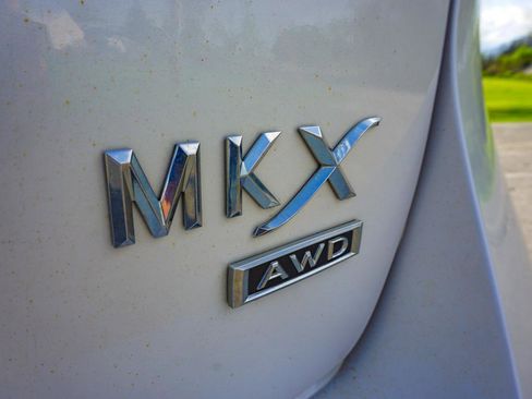 Used 2013 Lincoln MKX AWD image 32