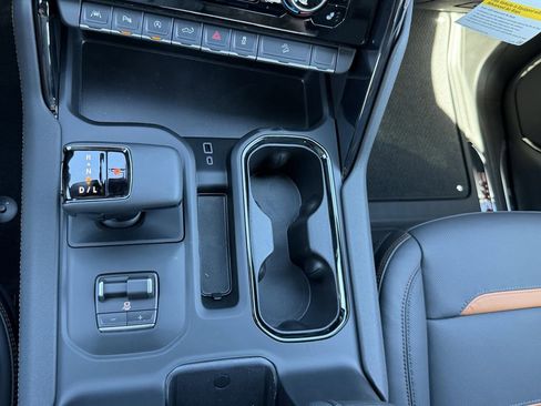 New 2026 GMC Sierra 1500 AT4 AWD/4WD image 27