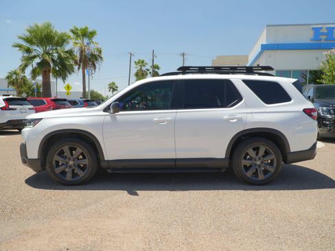 Used 2026 Honda Pilot Sport image 14