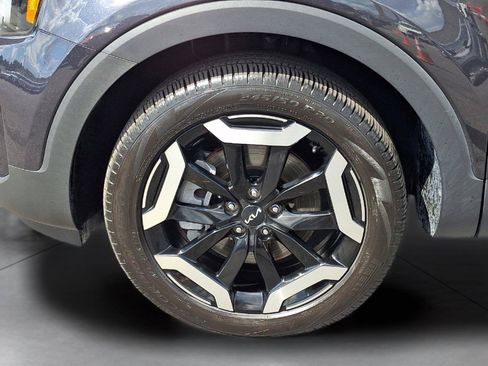 Used 2025 Kia Telluride EX FWD image 9