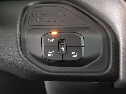 Certified 2026 RAM 2500 Big Horn AWD/4WD image 23