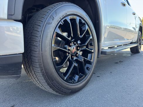 Used 2024 GMC Sierra 1500 Denali w/ Technology Package AWD/4WD image 18