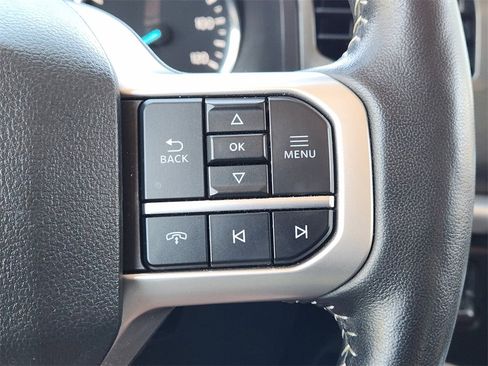 Used 2024 Ford Expedition Max XLT image 29