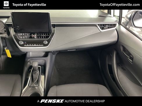 Used 2024 Toyota Corolla LE image 16