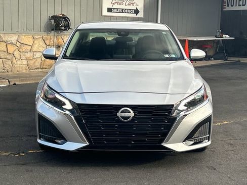Used 2023 Nissan Altima 2.5 SV image 9
