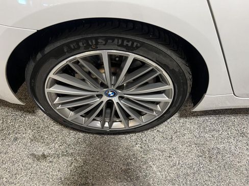 Used 2018 BMW 530e RWD image 27