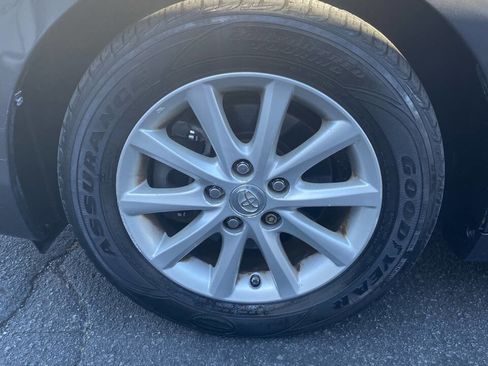 Used 2011 Toyota Camry XLE image 22