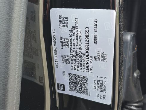 Used 2024 Chevrolet Colorado Z71 w/ Z71 Convenience Package 2 image 35