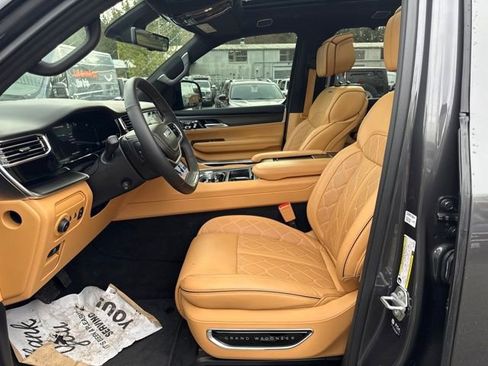 Used 2025 Jeep Grand Wagoneer L Series III w/ Quick Order Packagew 28T image 15