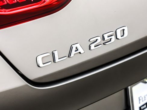 Used 2020 Mercedes-Benz CLA 250 image 10