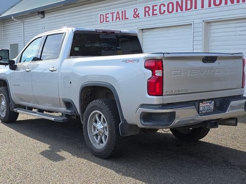 Used 2020 Chevrolet Silverado 2500 LTZ w/ LTZ Premium Package image 5