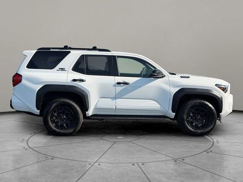 Certified 2025 Toyota 4Runner TRD Off-Road AWD/4WD image 7