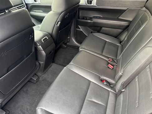 Certified 2024 Hyundai Santa Fe Limited AWD/4WD image 12