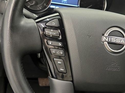 Used 2024 Nissan Armada SL image 41