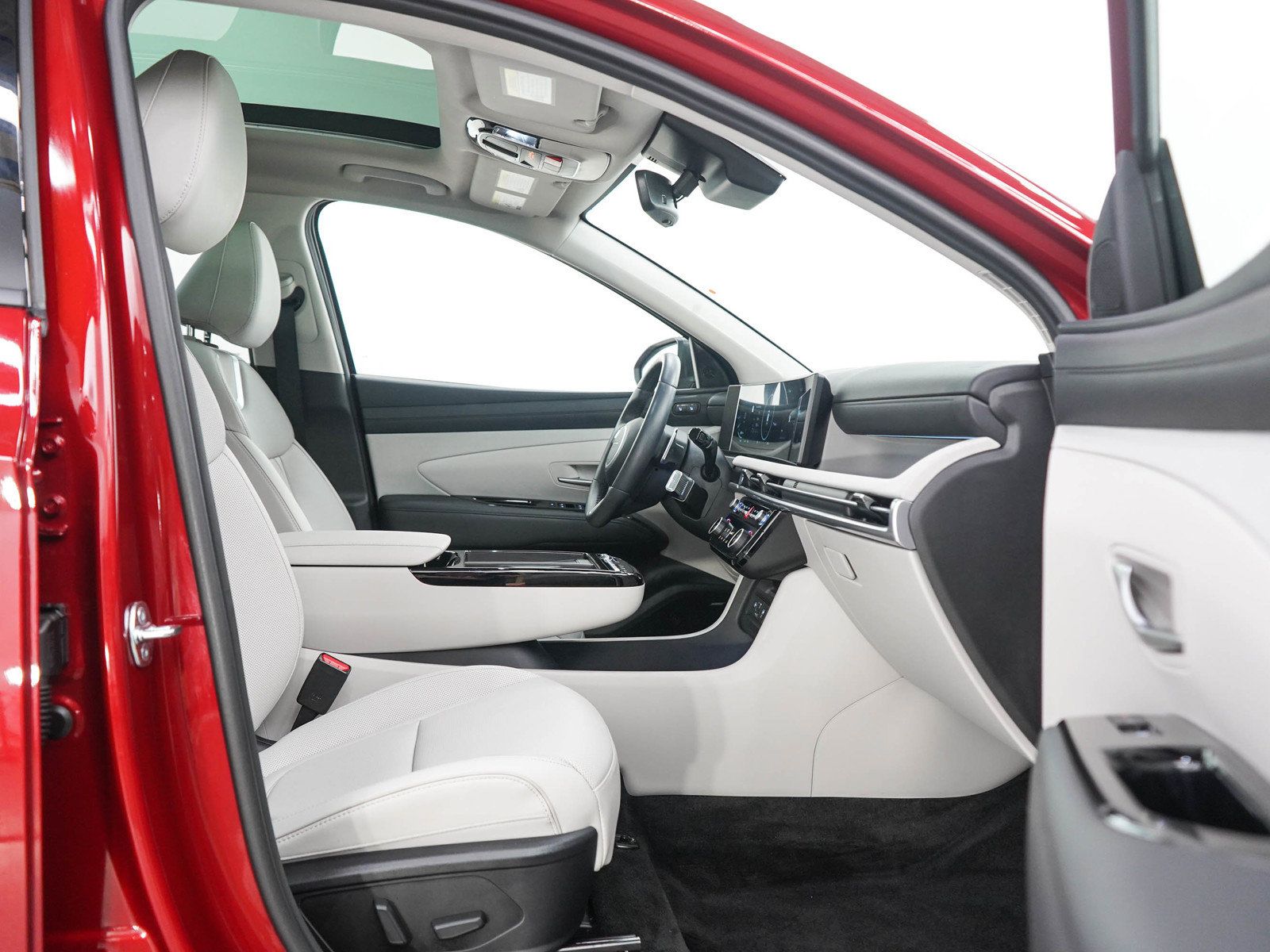 Used 2026 Hyundai Tucson Limited AWD/4WD image 12