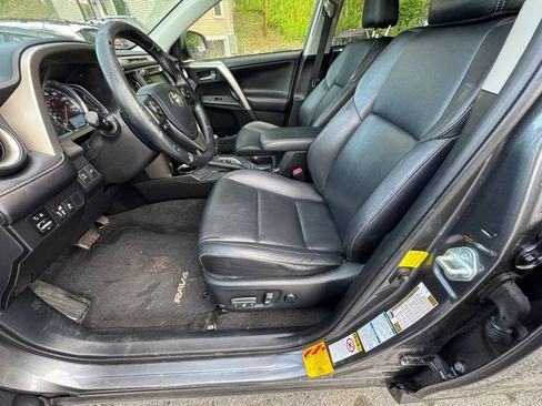 Used 2015 Toyota RAV4 Limited AWD/4WD image 7