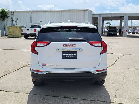 Used 2023 GMC Terrain SLT FWD image 5