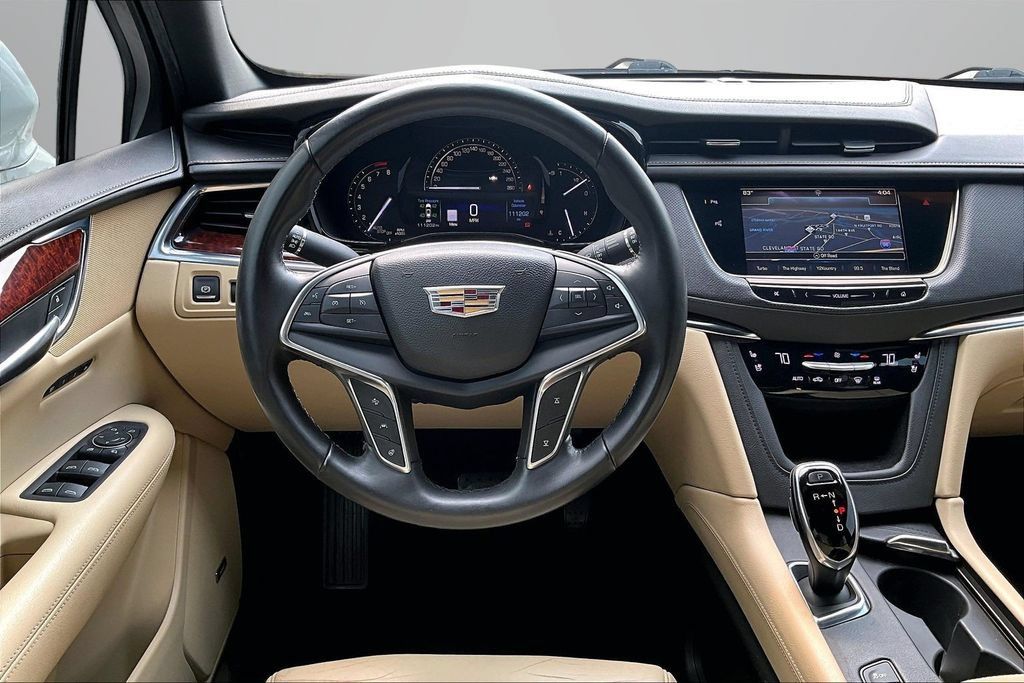 Used 2017 Cadillac XT5 Premium Luxury w/ Driver Assist Package AWD/4WD image 8