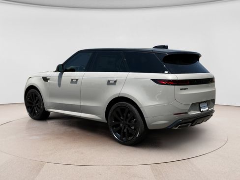 New 2026 Land Rover Range Rover Sport Dynamic SE AWD/4WD image 3